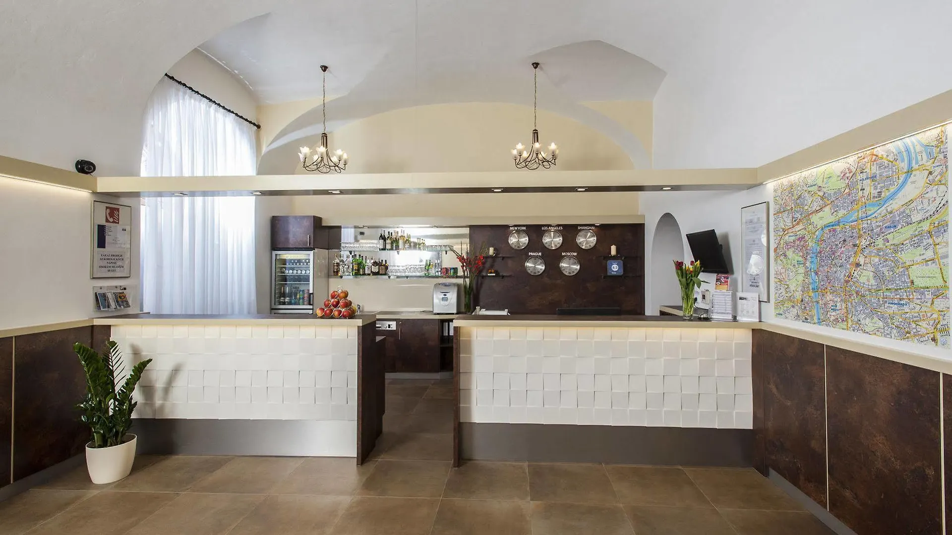 Hotel Petr Prague 3*,